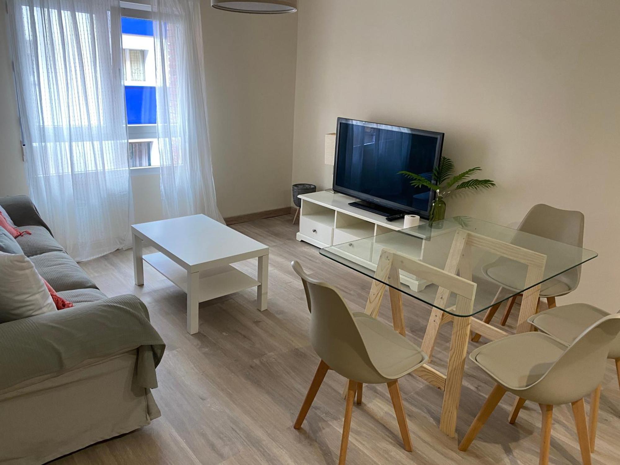 Apartment Piso Completo, Muy Cerca De La Playa De *